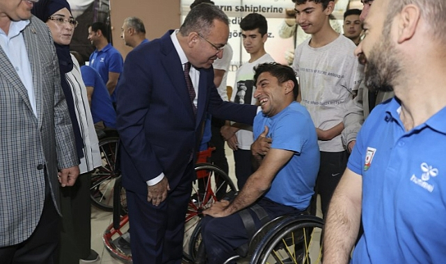 Bozdağ, engellilerin hak ve hukuklarını korumaya devam edeceğiz