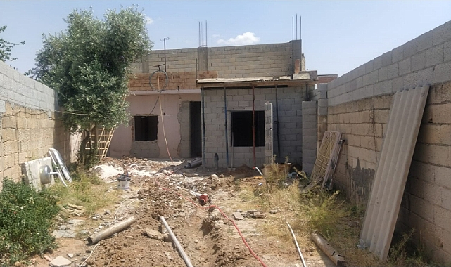 Ceylanpınar'da tadilat yapılan evin bahçesinde iki el bombası bulundu