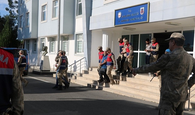 Şanlıurfa'daki seyir halindeki otomobile saldırıda 3 kişi tutuklandı