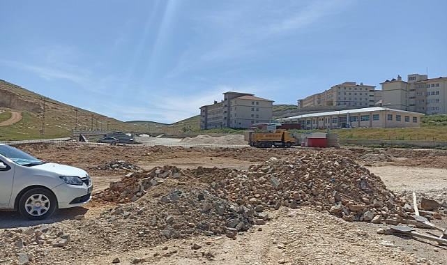 Yenice spor kompleksi inşaatı ilerliyor (video)