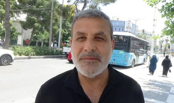 Bende 4 – 5 tane kredi kart var bazen hangisini kullandığımı şaşırıyorum