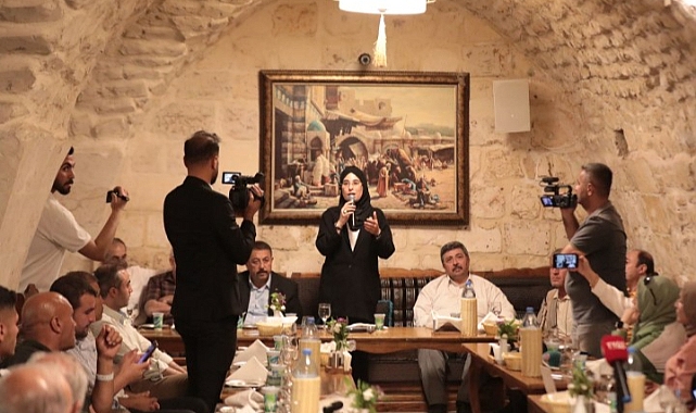 AK Parti Şanlıurfa Milletvekili Yazmacı yerel medya ile bir araya geldi (video)