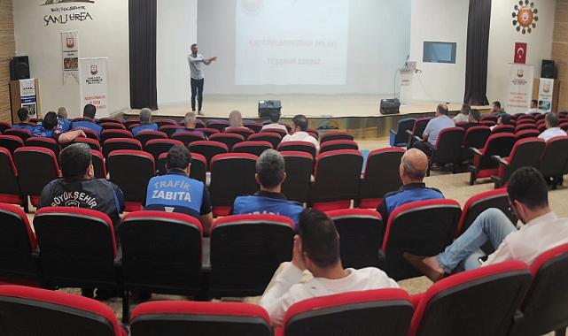 Büyükşehir personellerine halkla ilişkiler ve iletişim eğitimi