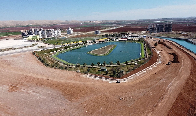 Şanlıurfa büyükşehir belediye'sinden park çalışması (video)