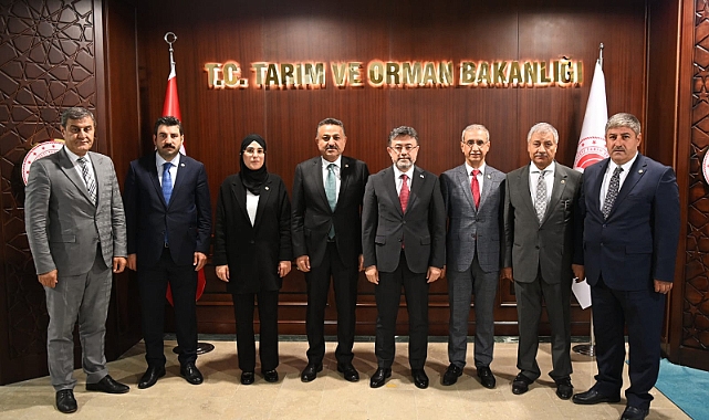 Şanlıurfa milletvekilleri Tarım ve Orman Bakanı Yumaklı’yı ziyaret etti