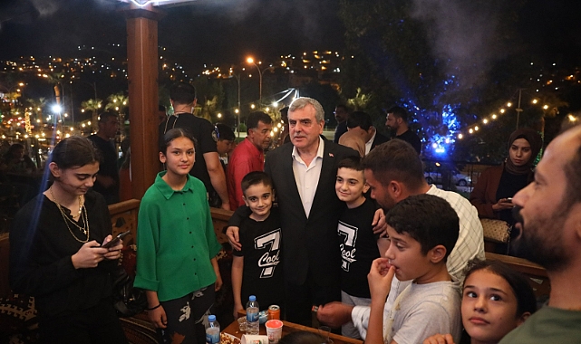 Beyazgül, belediye ve kızılkoyun çay bahçesinde vatandaşlarla bir araya geldi (video)