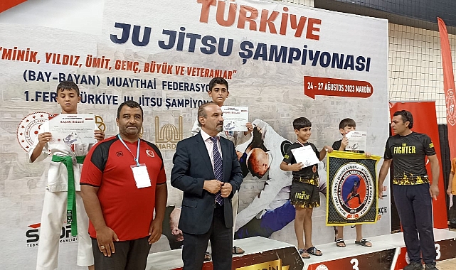 Eyyübiyeli Minikler Şampiyonluk Getirdi