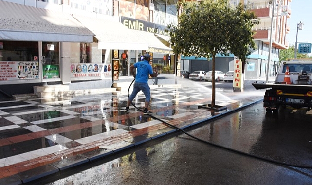 Hilvan’da Cadde ve Sokaklar Pırıl Pırıl