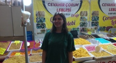 11.Şanlıurfa Gıda Fuarında bulunan ürünlerimizi müşterilerimiz beğeniyorlar (video)