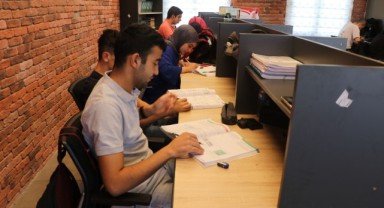 Haliliye belediyesi kütüphaneleri gençlerin adresi oluyor (video)