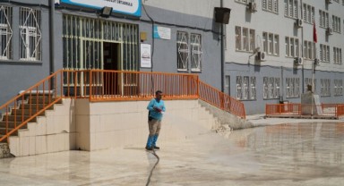 Haliliye’de eğitim dönemi öncesi temizlik atağı (video)