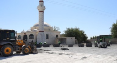 Haliliye’de kilitli beton parke döşeme çalışmaları takdir topluyor (video)