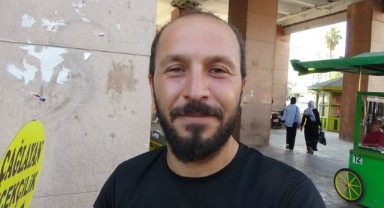 İnsanların kaldırımlara araç park etmeleri trafik adabını bilmemelerinden kaynaklanıyor