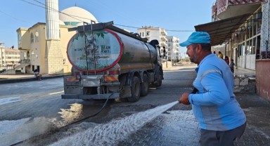 Temizlik İçin Zamanla Yarışıyorlar (video)
