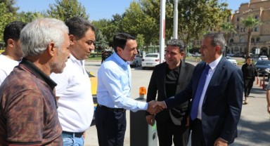 Vali Şıldak taksi durağını ziyaret etti