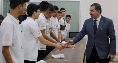 Baydilli Kahramanmaraşlı öğrencileri ağırladı (video)