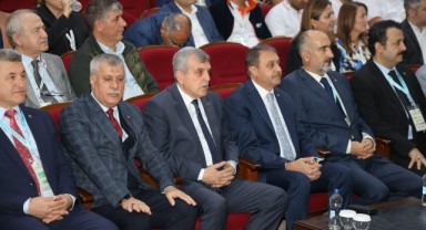 Beyazgül 100. yıl Türkiye herboloji kongresine katıldı (video)