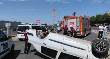Şanlıurfa'nın Karaköprü ilçesinde 2 araç çarpıştı: 1 yaralı