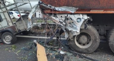 TAG Otoyolu'ndaki minibüs kazasında 5 kişi öldü 10 kişi yaralandı (VİDEO)