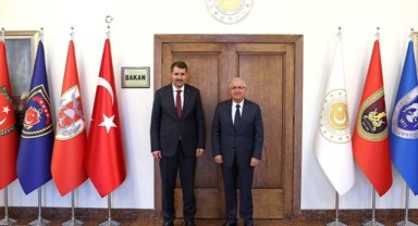 Vali - Mülkiye Başmüfettişi Salih Ayhan Milli Savunma Bakanı Yaşar Güler'in danışmanı oldu.