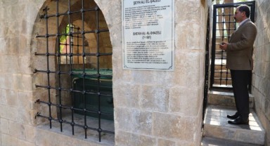 Baydilli'den şazeli Ali dede'nin kabrine ziyaret (video)