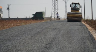 Canpolat ile Haliliye kırsalındaki yollar asfaltla buluşuyor (video)