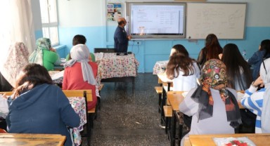 Gençler, eğitime öncelik veren başkan Canpolat’a teşekkür etti (video)