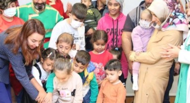 Şanlıurfa Eğitim ve Araştırma Hastanesinde Lösemili çocuklara moral etkinliği