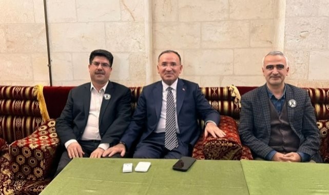 Coşkun, TBMM Başvekili Bozdağ ile bir araya geldi.