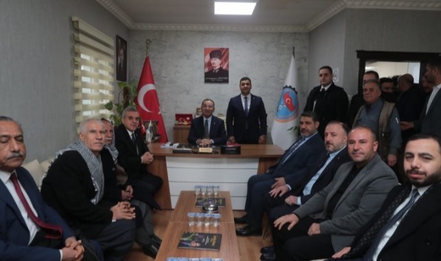 TBMM Başkan Vekili Bozdağ ve Beyazgül evren sanayi esnafı ile bir araya geldi (Video)