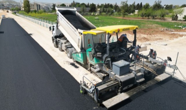 Şanlıurfa Büyükşehir’den Akçakale Yolunda Asfalt Çalışması