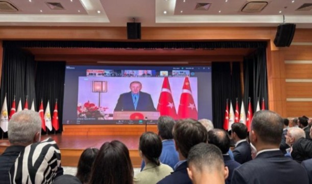 Erdoğan'ın Video Konferansla bayramlaşma proğramına Şanlıurfa teşkilatı da katıldı