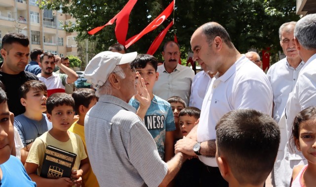 Karaköprü belediyesinden vatandaşlara aşure ikramı (video)