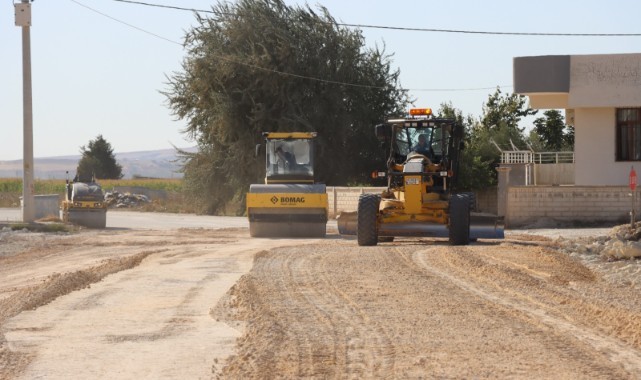 Şanlıurfa Büyükşehir Belediyesi, Suruç İlçesi'nde üstyapı çalışmalarına devam ediyor (video)