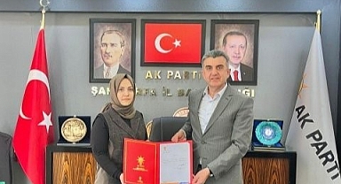 AK Parti Şanlıurfa İl Kadın Kolları Başkanlığına Zehra Ay atandı.
