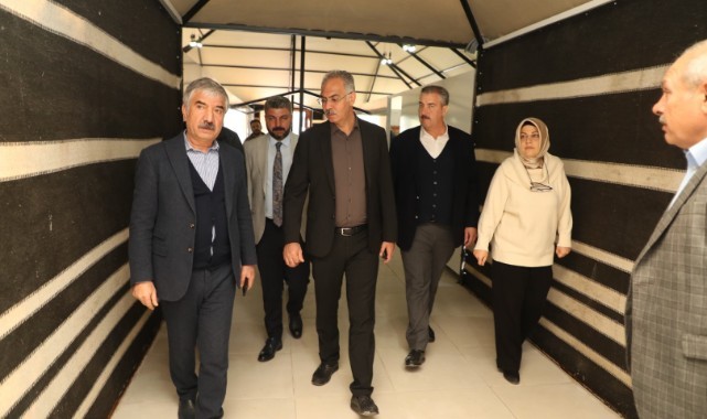 Eyyübiye’de Üç Hanımlar Otağı Yapılıyor (video)