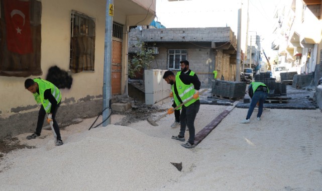Haliliye Belediyesi’nden 4 mahallede hummalı üstyapı çalışmaları (video)