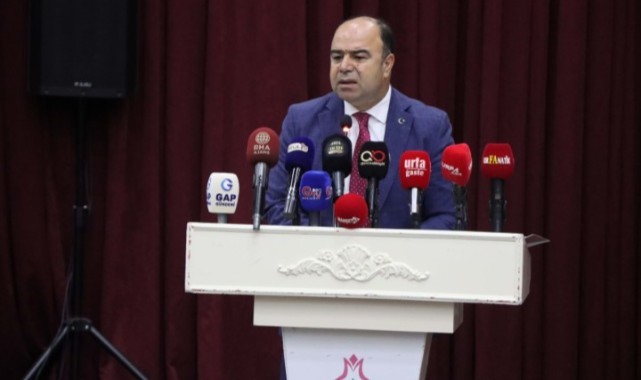 Başkan Nihat Çiftçi, Karaköprü’deki Faaliyetlerini ve Projelerini Basın Toplantısında Anlattı
