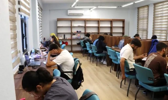 Karaköprü’de 8 Okuma Evi Öğrencilere Nefes Aldırıyor