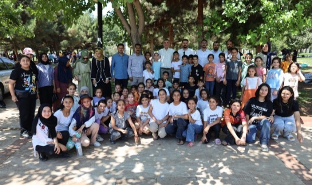 Başkan Günbegi’den TÜGVA Yaz Kampına Ziyaret
