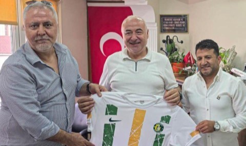 Halil İbrahim Kasapoğlu’ndan Şanlıurfaspor’a Anlamlı Destek!