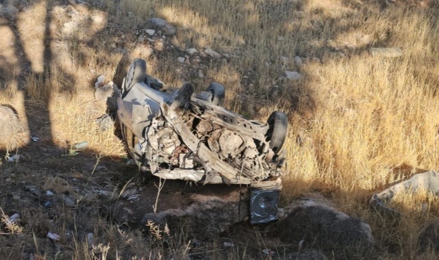 Şanlıurfa'da Feci Kaza: İşçi Servisi Otomobille Çarpıştı:12 yaralı
