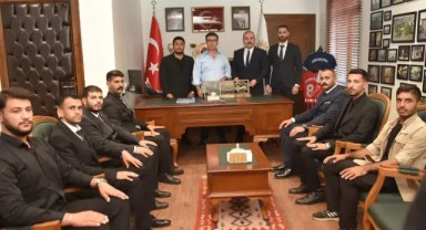 Şanlıurfa Haliliye Ülkü Ocakları, Siverek Belediye Başkanı ile Buluştu!