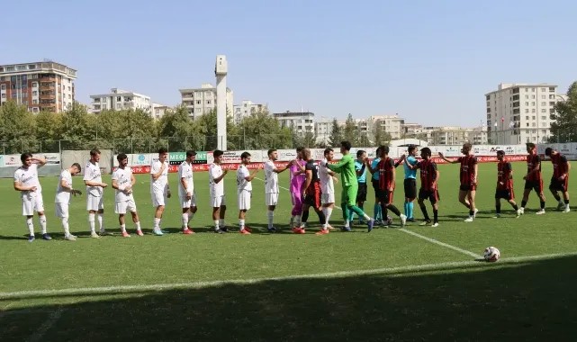 Karaköprü Belediyespor Şanlıurfa’yı Gururlandırdı: Türkiye Kupası’nda 7–1 Zafer!