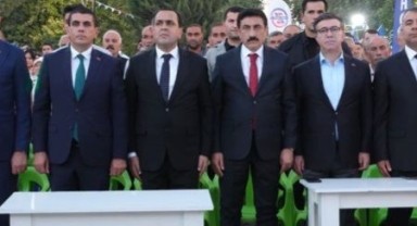 Şanlıurfa’nın Birecik İlçesinde Fıstık Ve Patlıcan Festivali Başladı!