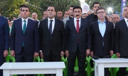 Şanlıurfa’nın Birecik İlçesinde Fıstık Ve Patlıcan Festivali Başladı!