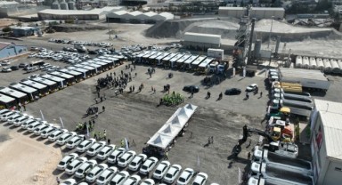 Şanlıurfa Büyükşehir Araç Filosunu Güçlendirdi: 93 Yeni Araç Hizmette!