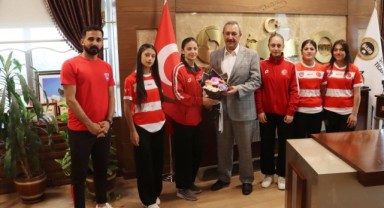 Şanlıurfa’da Genç Sporculara Anlamlı Ziyaret!