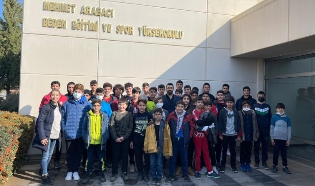 Harran Üniversitesi Voleybol Projesi Türkiye’de Model Oluyor!
