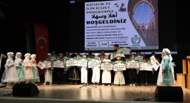 Şanlıurfa’da 100 muhacir öğrenciye icazet verildi.